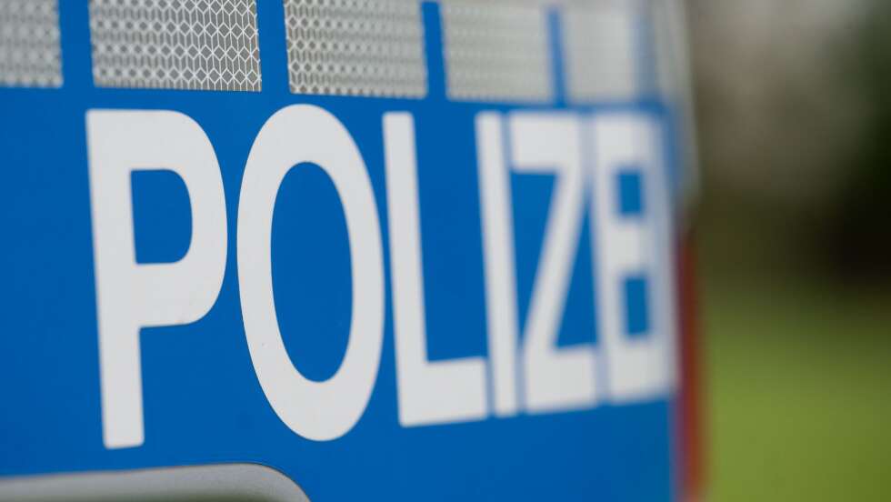 Unbekannte zerkratzen Lack von 45 Autos in Göttingen