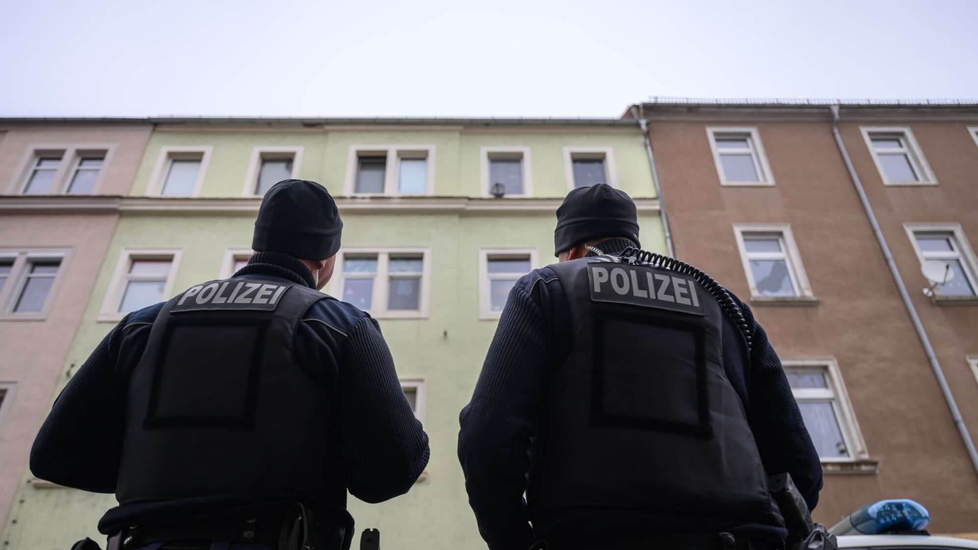 Drei Kleinkinder und ein Mann in Meißen tot gefunden