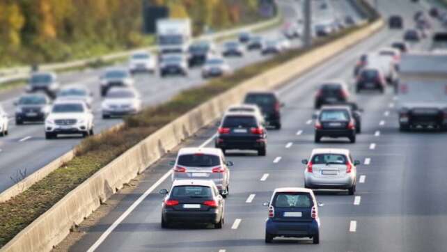 2025: Alles, was ihr über die neuen Verkehrsregeln und Kosten wissen müsst