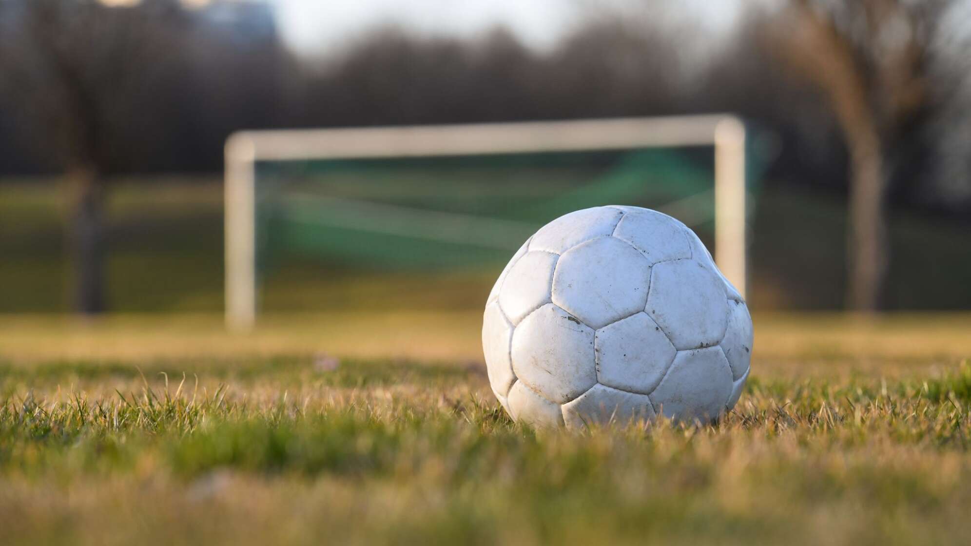 Gesperrter Fußballplatz