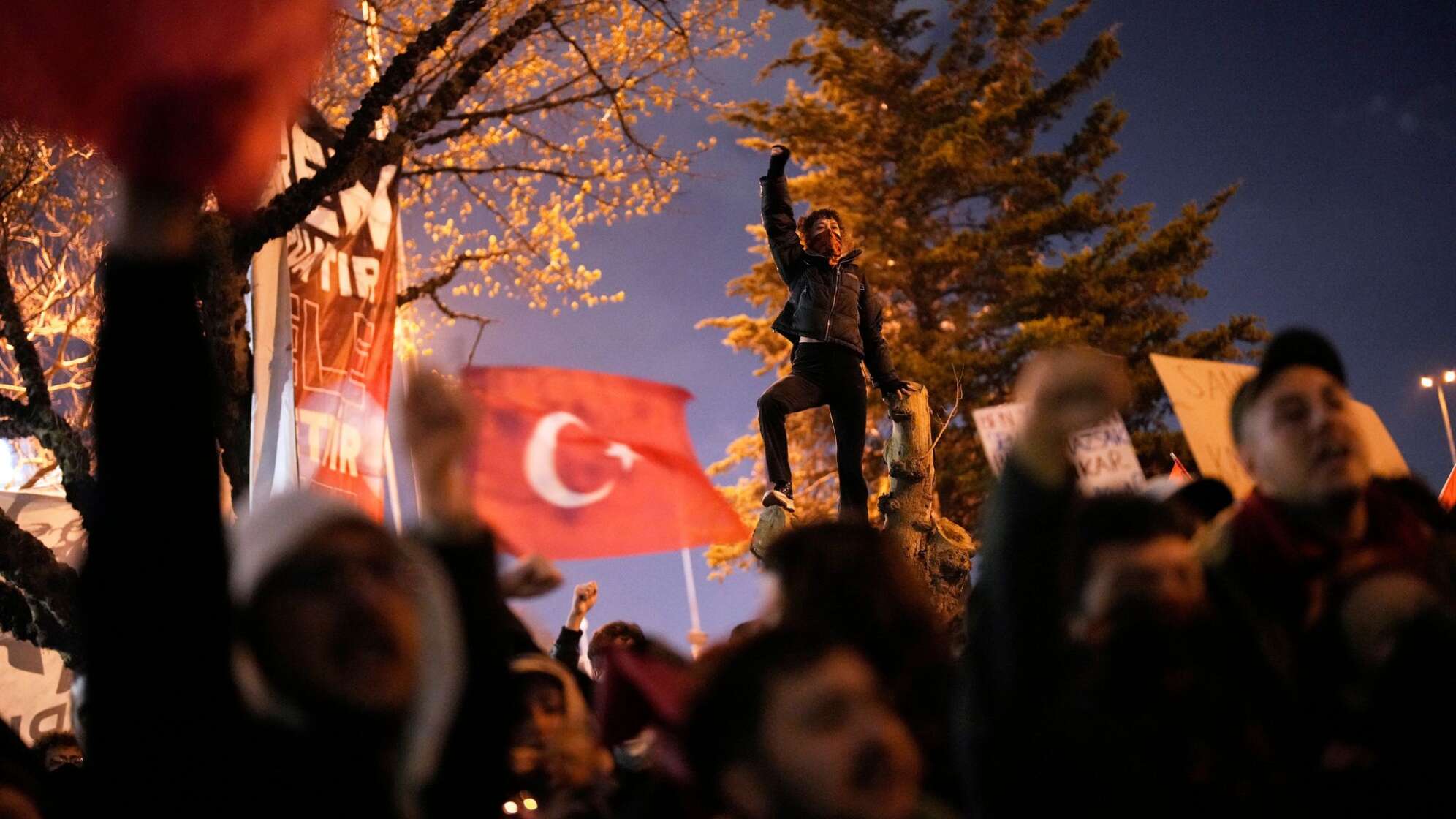 Istanbuler Bürgermeister Imamoglu festgenommen - Proteste