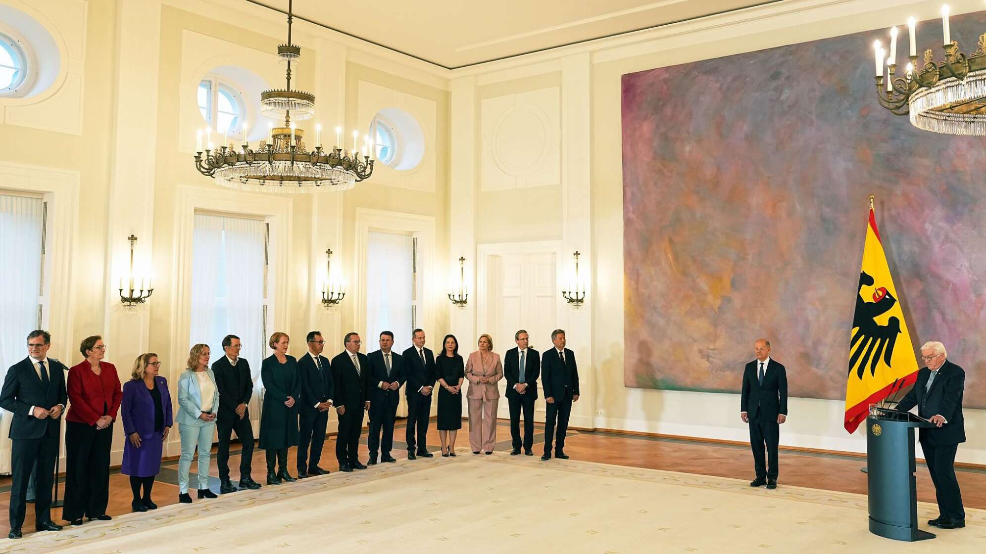 Bundespräsident Steinmeier entlässt die Bundesregierung