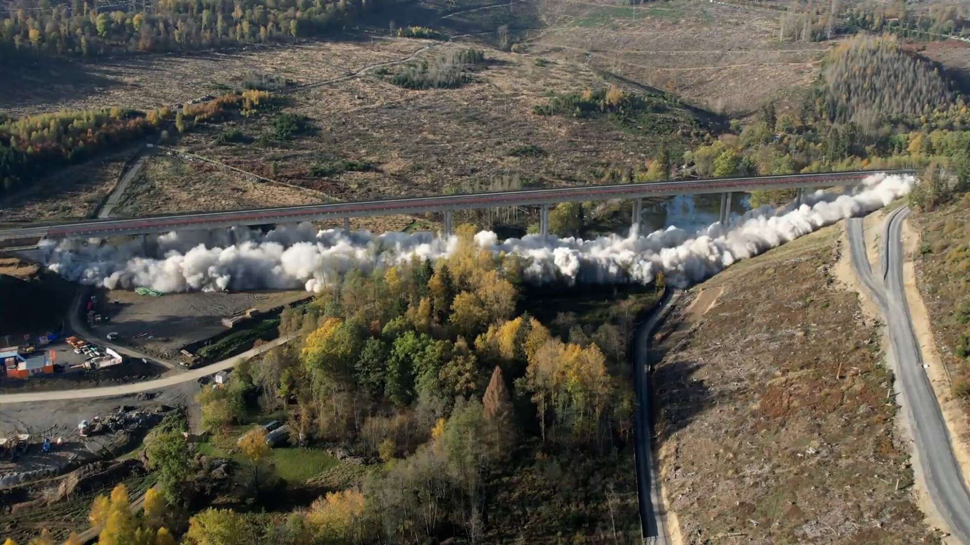Sprengung Talbrücke Landeskroner Weiher