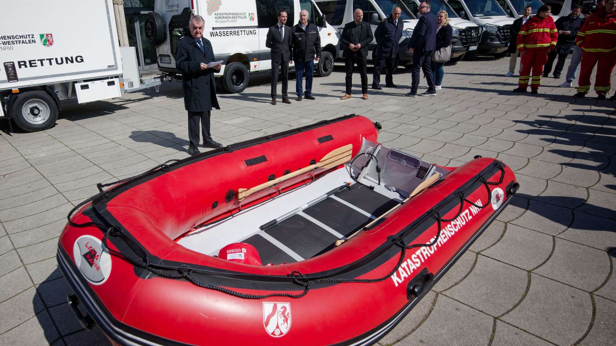 Neue Katastrophenschutzfahrzeuge für die Wasserschutzrettung