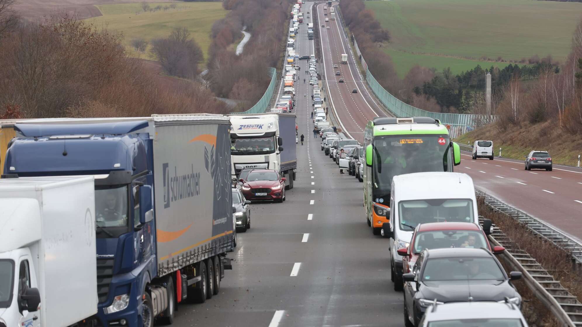 Zwei Tote bei Geisterfahrer-Unfall auf Autobahn 4