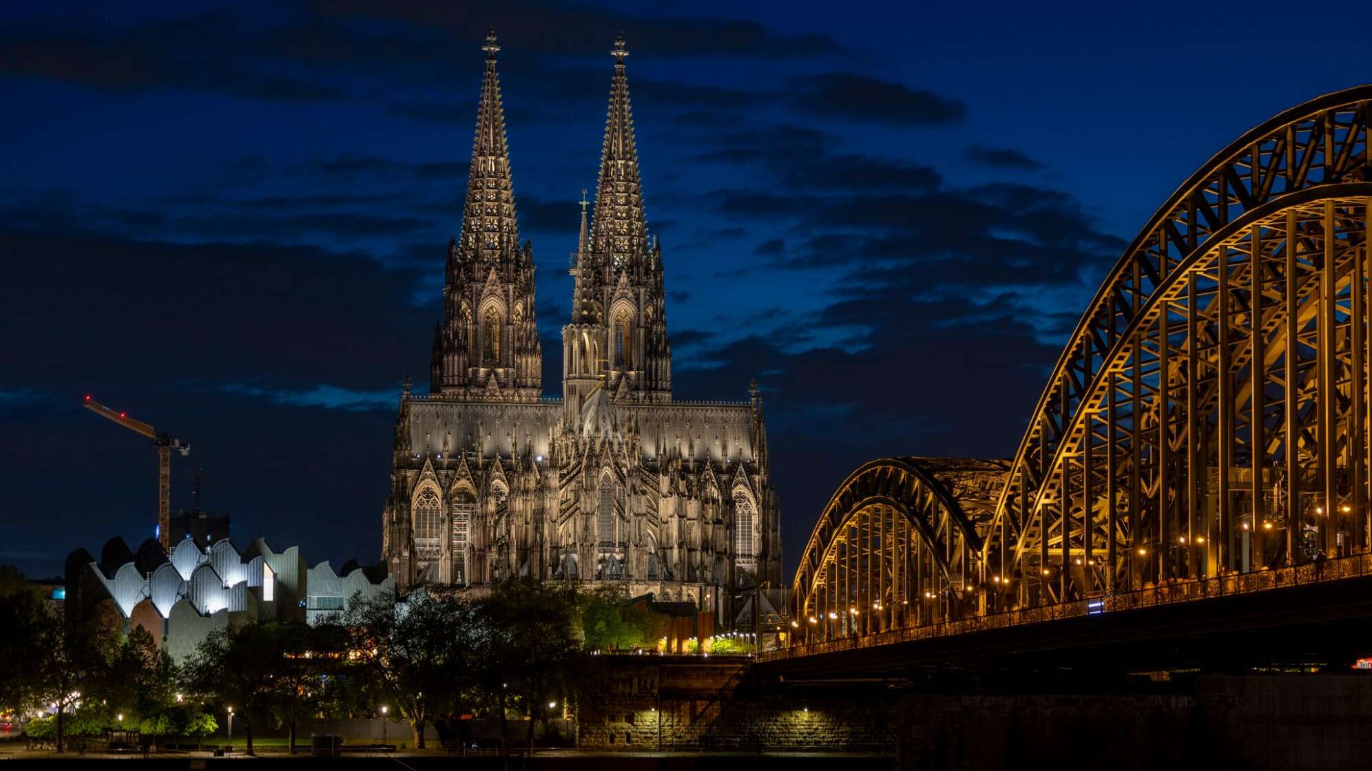 Neue Beleuchtung am Kölner Dom