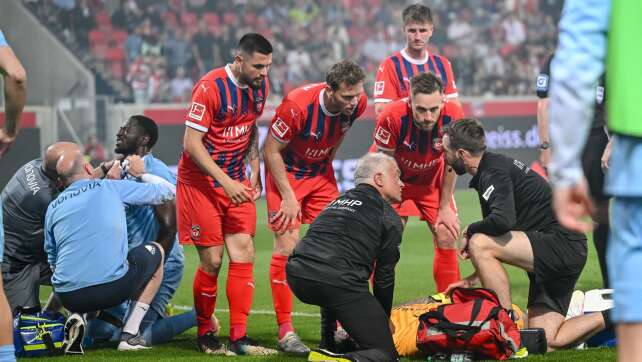 Sorgen um Heidenheim-Torwart Müller: Partie unterbrochen