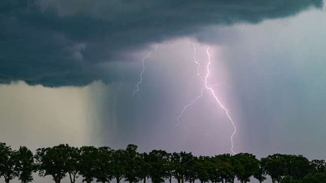 Gewitter, Starkregen, Sturmböen - Deutliche Abkühlung in NRW