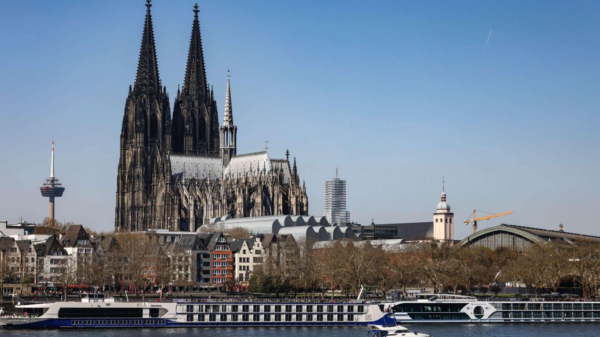 Schiffskarambolage auf dem Rhein