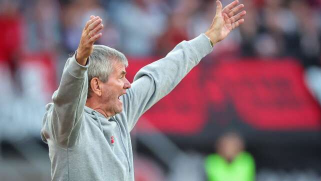 Funkel liefert ab: Köln dicht vor dem Aufstieg