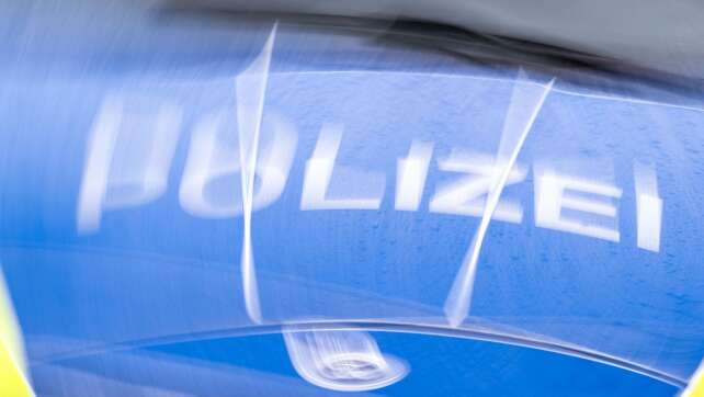 Unfall bei Lohmar: Motorrad- und Autofahrer verletzt