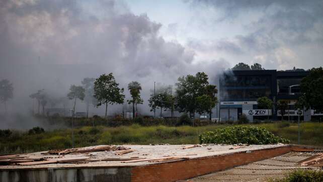 Brand in Chlorlager: 150.000 Spanier durften nicht ins Freie