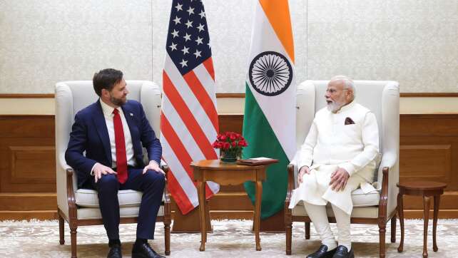 Indien und Pakistan lassen Waffen schweigen