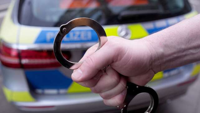 Polizei nimmt mutmaßlichen Coronatest-Fälscher fest
