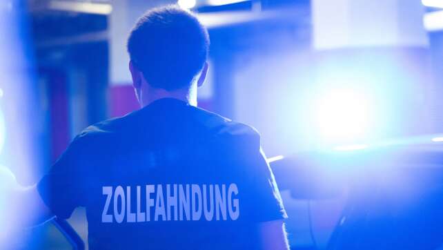 Schmuggel von Shishatabak - Razzien und Festnahmen