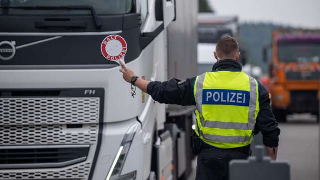 GdP: Wenig Asylsuchende an den Grenzen - Schleuser warten ab