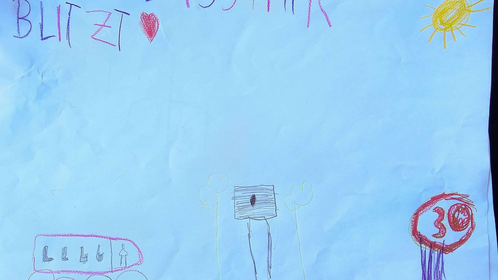 Kinderzeichnung überrascht Blitzer