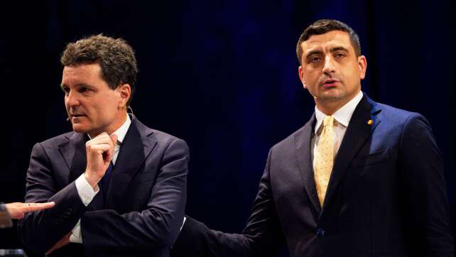 Rumänien wählt: Rechtspopulist oder Pro-Europäer?