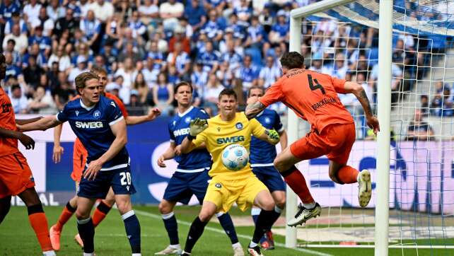 0:3 in Karlsruhe: Paderborn beendet Saison als Vierter