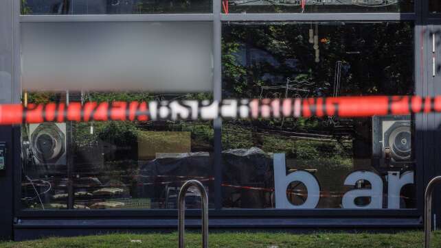 Angriff vor Bar in Bielefeld: Was wir wissen - und was nicht