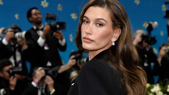 Hailey Bieber: Geburt war das Schwierigste