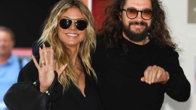 Heidi Klum witzelt über linke Füße von Ehemann Tom