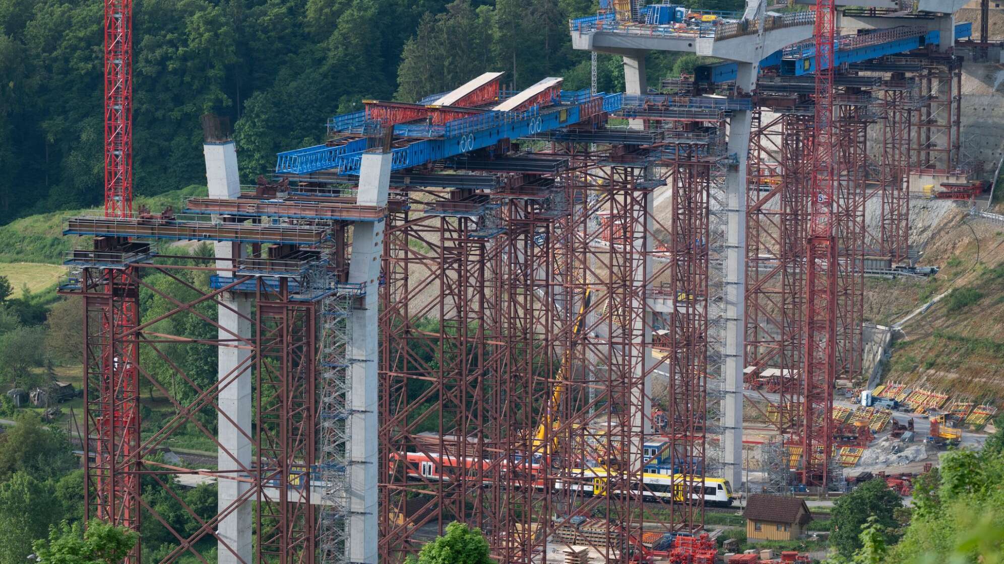 Nach dem Tod von drei Arbeitern auf Brückenbaustelle
