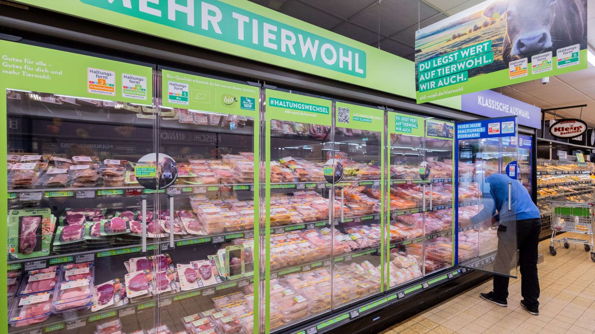 ALDI SÜD stellt neues Kühlkonzept zur Haltungskennzeichnung vor