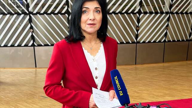 Berlin gibt Widerstand gegen Pariser Pro-Atom-Kurs auf