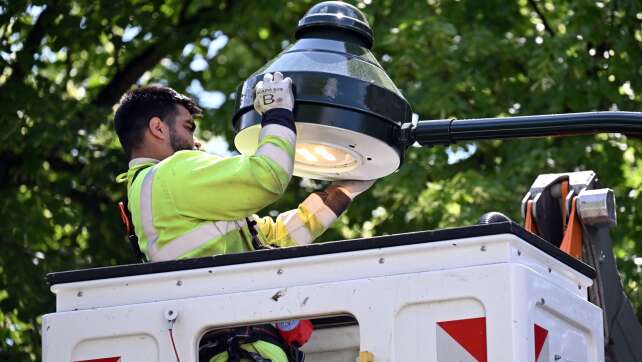 Erste 200 Gaslaternen in Düsseldorf auf LED umgestellt