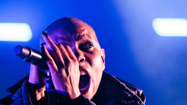 Kraftvoller Cross-over-Rock: Skunk Anansie mit Statement