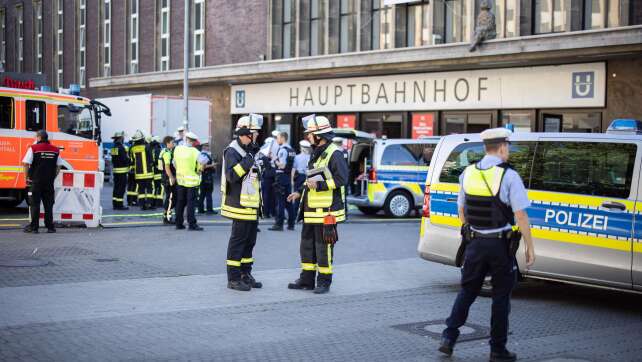Mann greift im Streit um Alkohol zum Messer und sticht zu