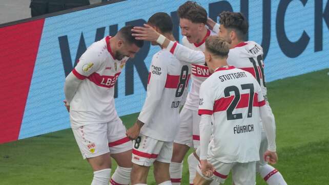 VfB feiert Pokal-Triumph gegen kämpfende Arminia-Helden