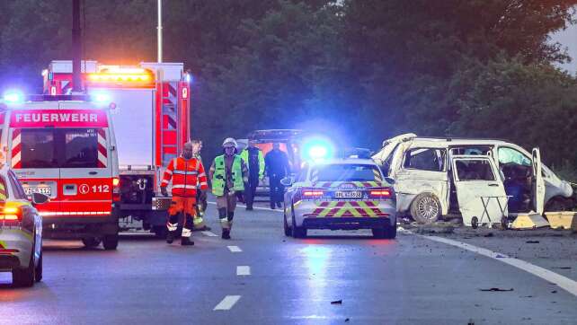 Mindestens drei Tote bei Unfall nahe Koblenz