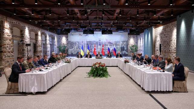 Kiew und Moskau verhandeln am Montag über Waffenruhe