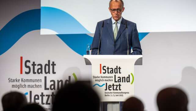 Merz hält an Zurückweisung Asylsuchender fest
