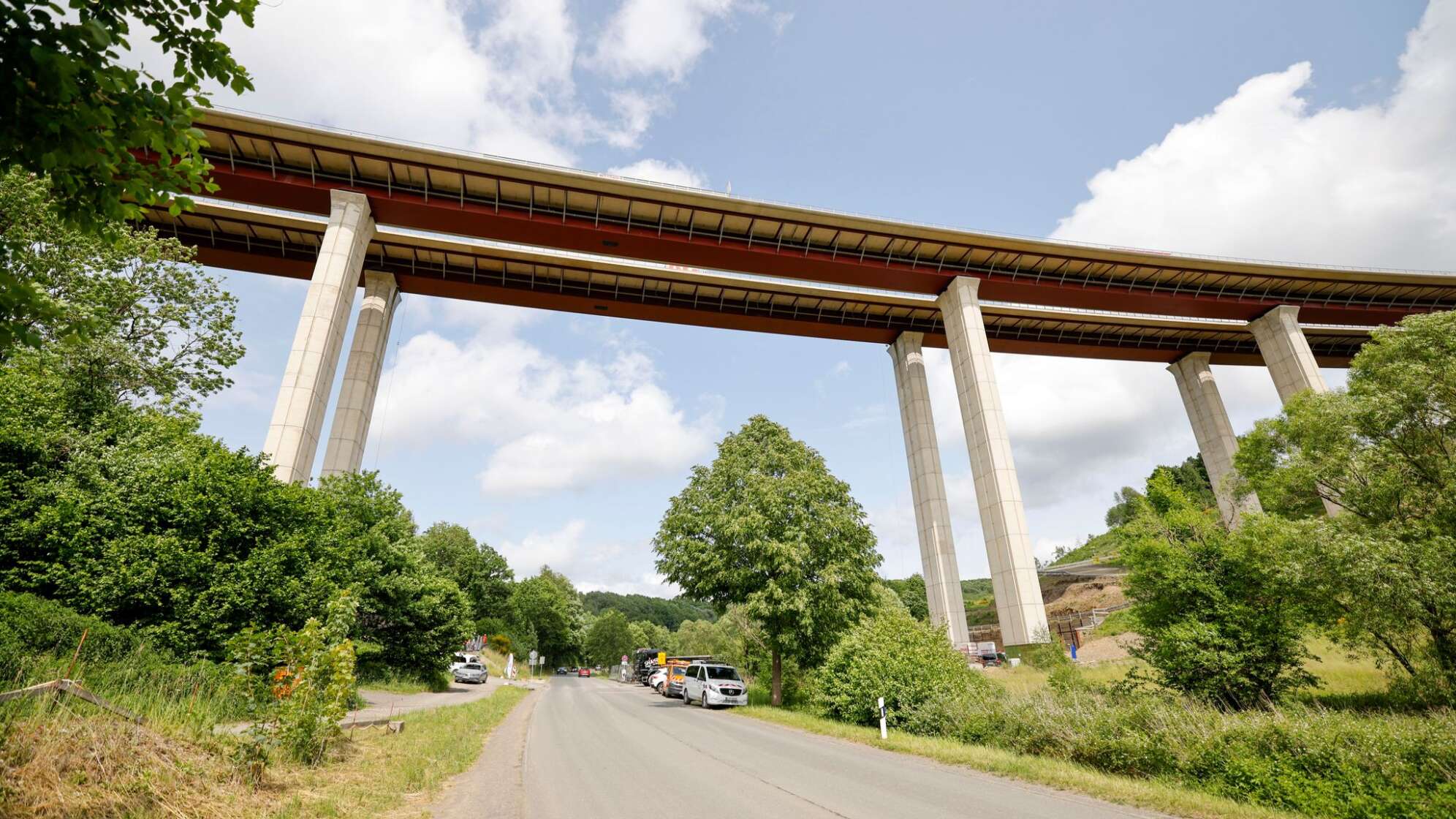 Talbrücke Rinsdorf an A45 wird mit Pfeilern komplett verschoben