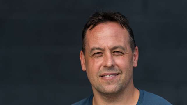 Ex-Bundestrainer Sturm erster deutscher Chefcoach in der NHL