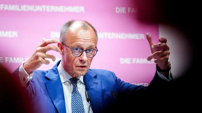 Merz: Soli spätestens in vier Jahren abschaffen