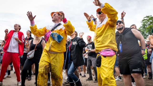 Rock im Park geht mit Regen weiter