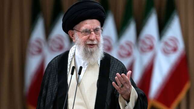 Irans Staatsoberhaupt Chamenei droht Israel mit Vergeltung