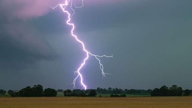 Schwüle und Unwetter am Wochenende