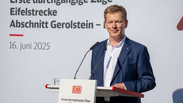 Neustart nach der Katastrophe - Eifelstrecke in Betrieb