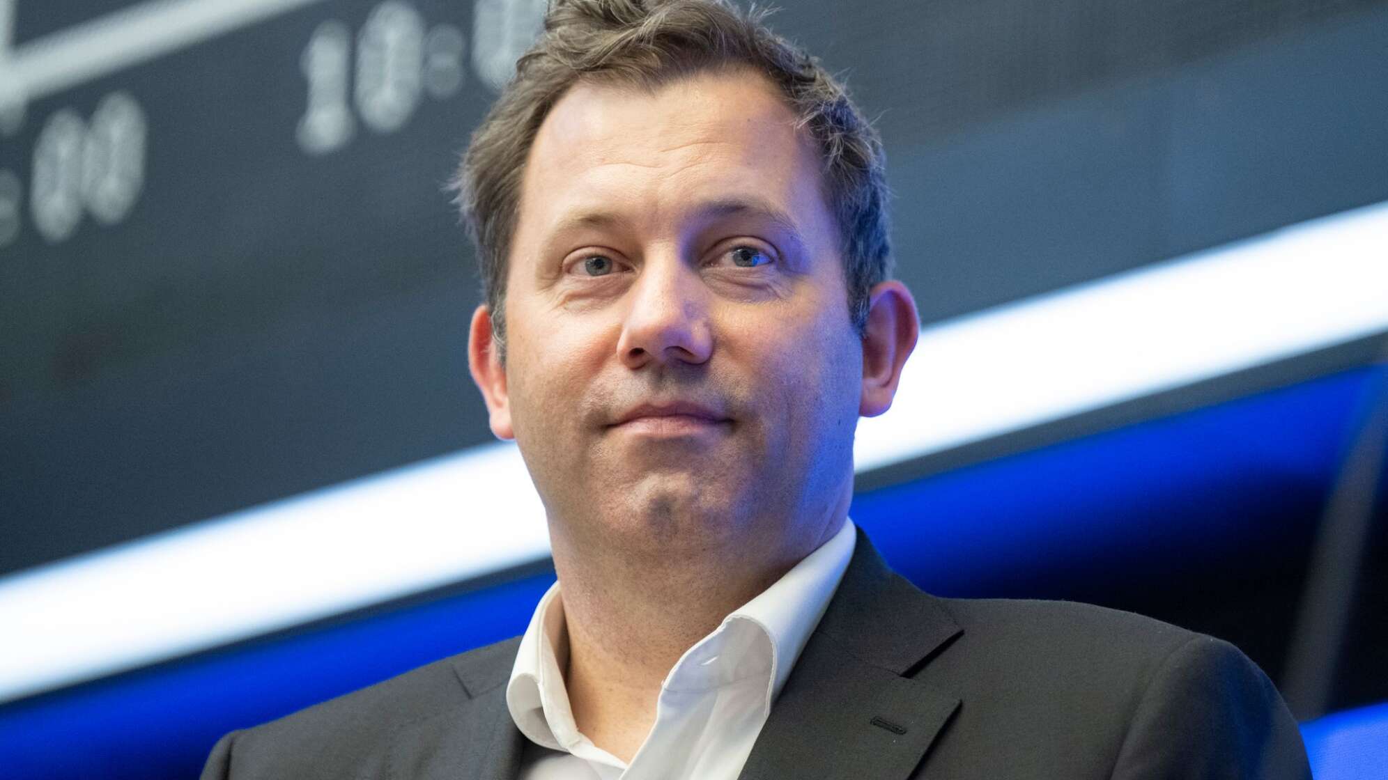 Bundesfinanzminister Klingbeil besucht Deutsche Börse