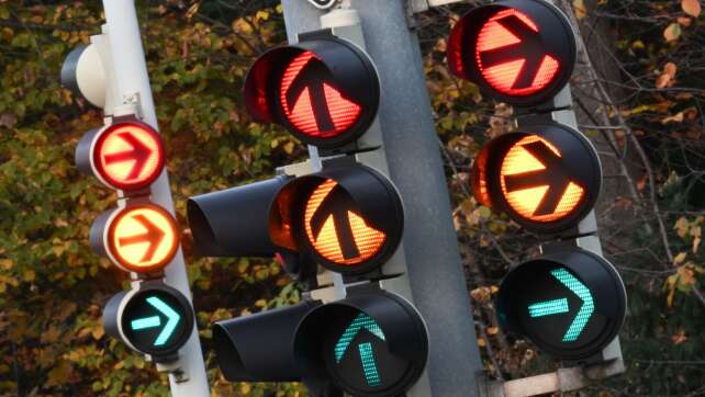 Ampel verwechselt: Sieben Verletzte bei Unfall auf Kreuzung