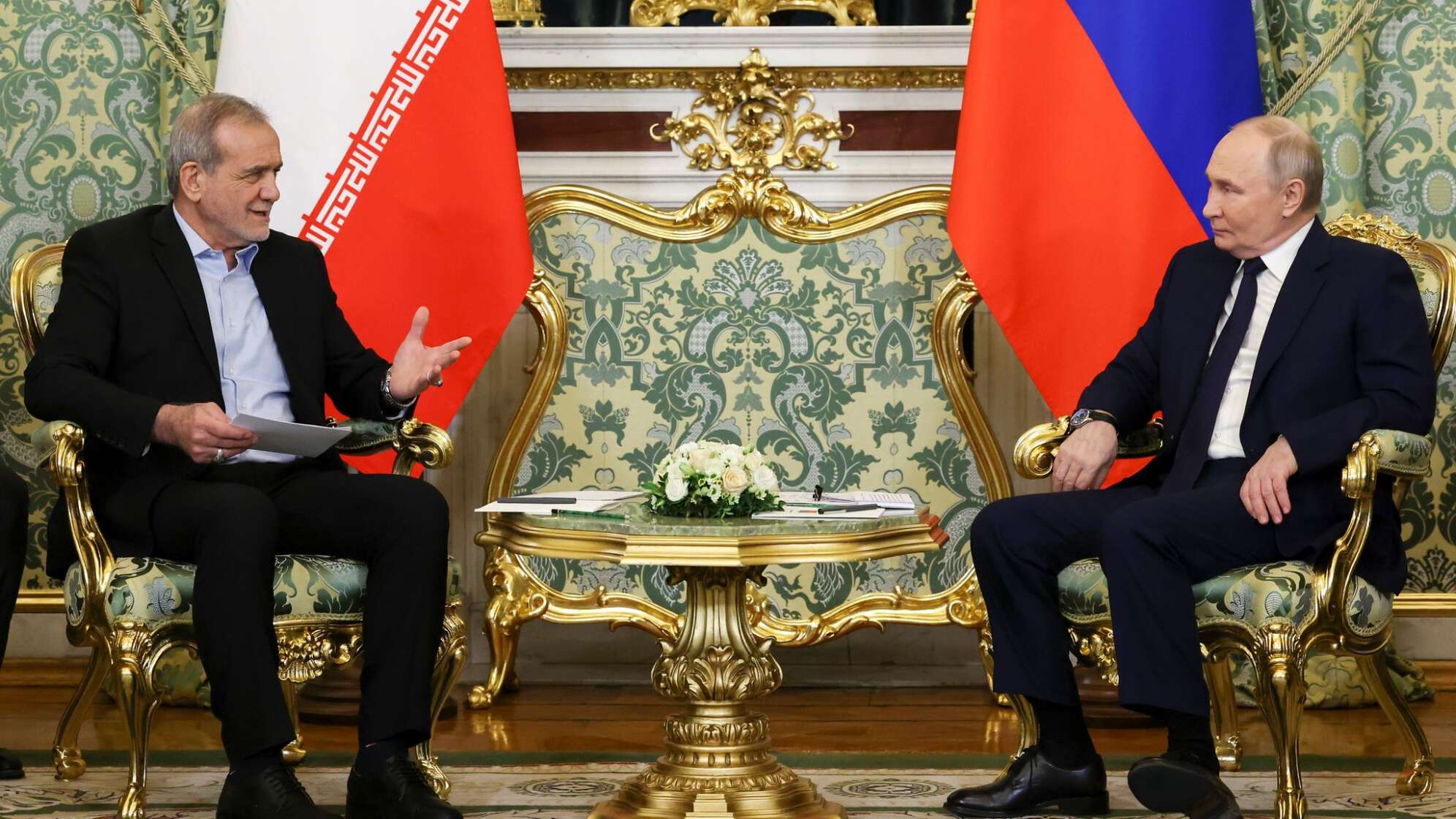 Kremlchef Putin und Irans Präsident Peseschkian