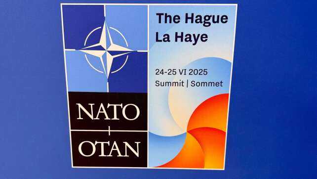 Nato-Gipfel bemüht um Donald Trump
