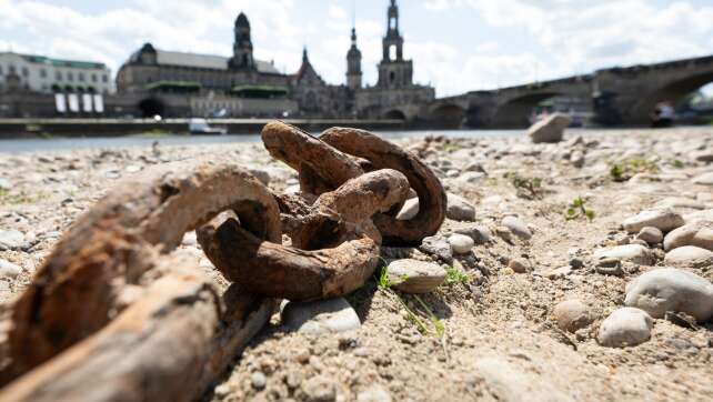 Wasserentnahme verboten – Städte reagieren auf Trockenheit