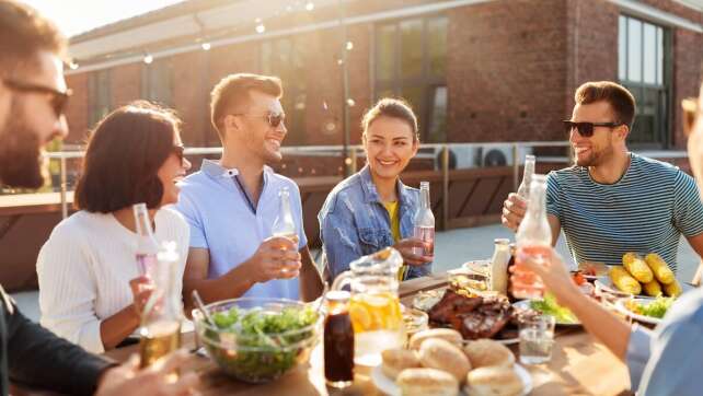 Hitze und Appetit: Warum wir bei hohen Temperaturen weniger Hunger haben und dennoch zunehmen