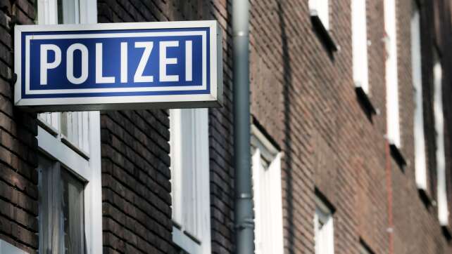 Mann fährt mit geklautem Fahrrad zur Polizei